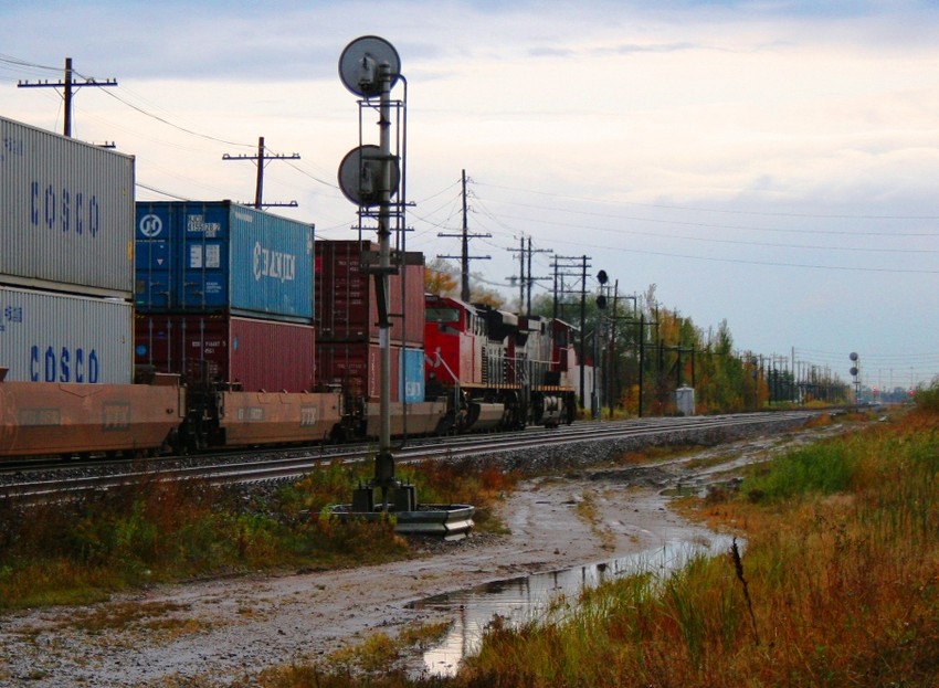 Photo of Eastbound CN stack train at Winnipeg MB