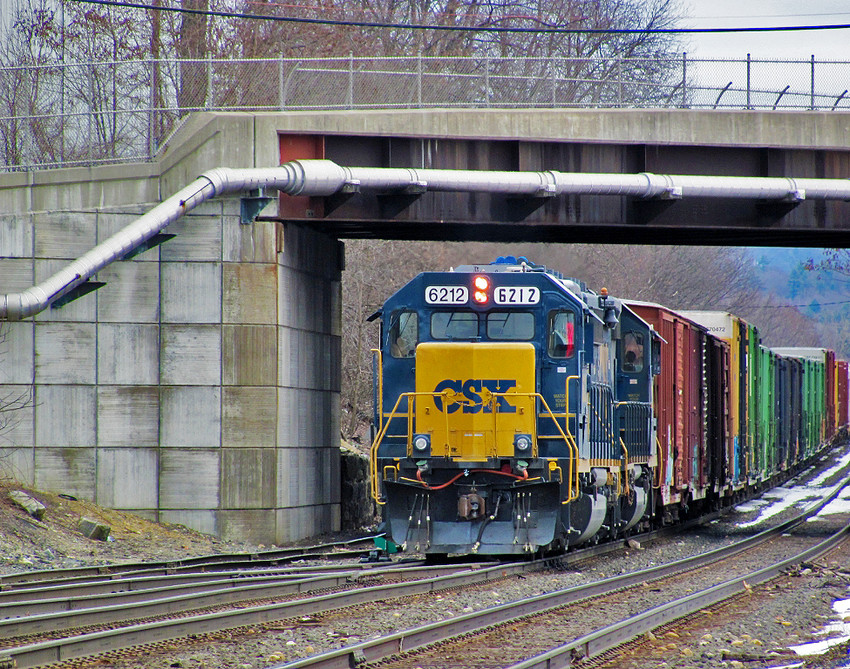 Photo of CSX local B740 is pulling out of the Palmer interchange