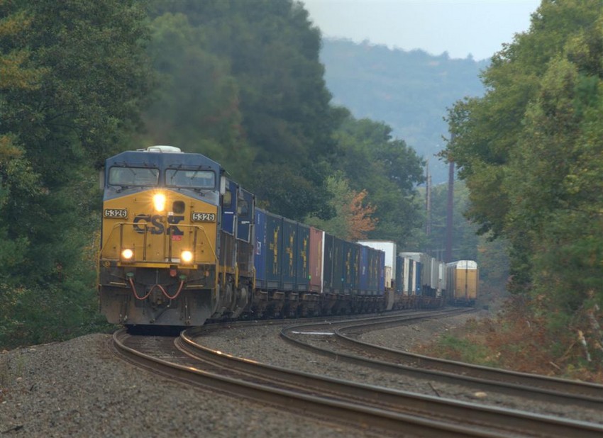 Photo of Q168 Passing Q293 in Palmer