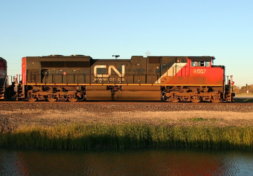 Photo of CN 8007 at Winnipeg Manitoba