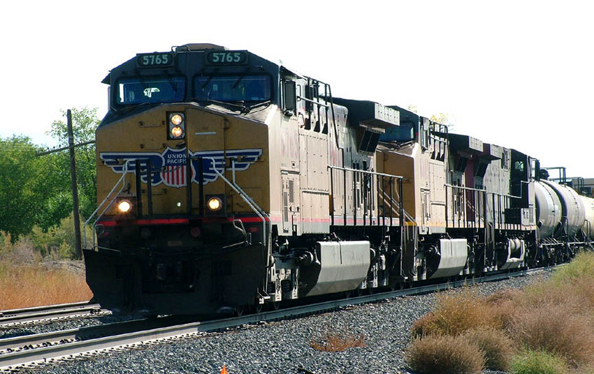 Photo of Westbound UP mixed frieght at Wellington, UT