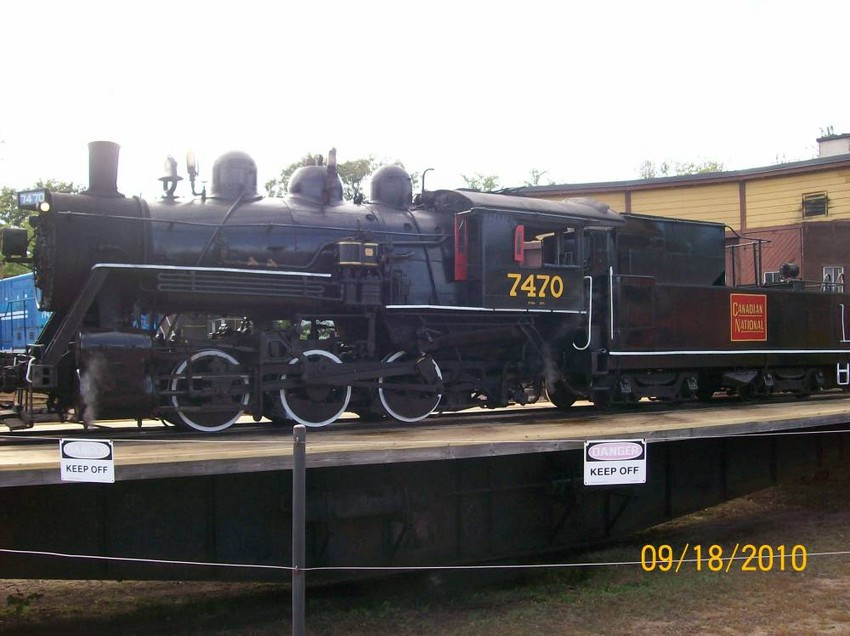 Photo of Steam Engine 7470 sitting on the turntable