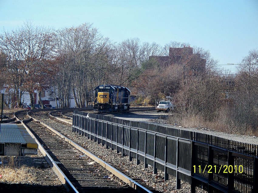 Photo of Parting shot of CSX GP40s 6226 and 6232.