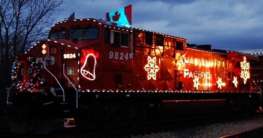 Photo of CP Holiday train