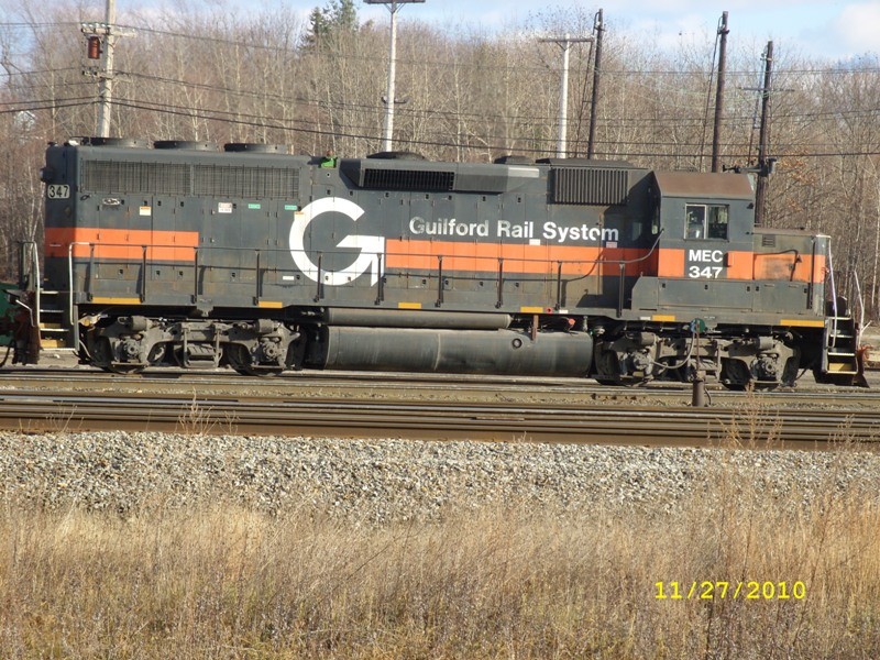 Photo of MEC#347w is the 3rd in line on the 107 track.JPG