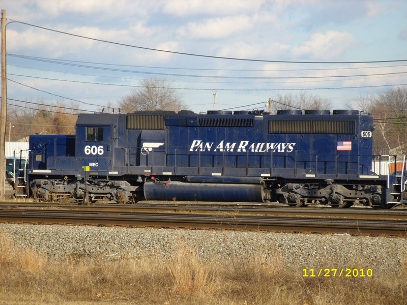 Photo of MEC#606e snoot is tied down on the 217 track at Rigby .