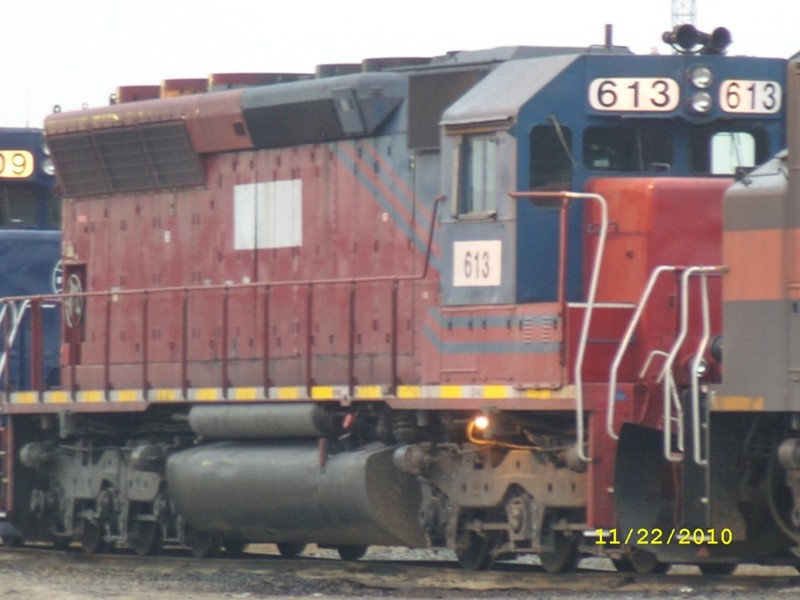 Photo of MEC#613 tied down on track 217 Rigby.