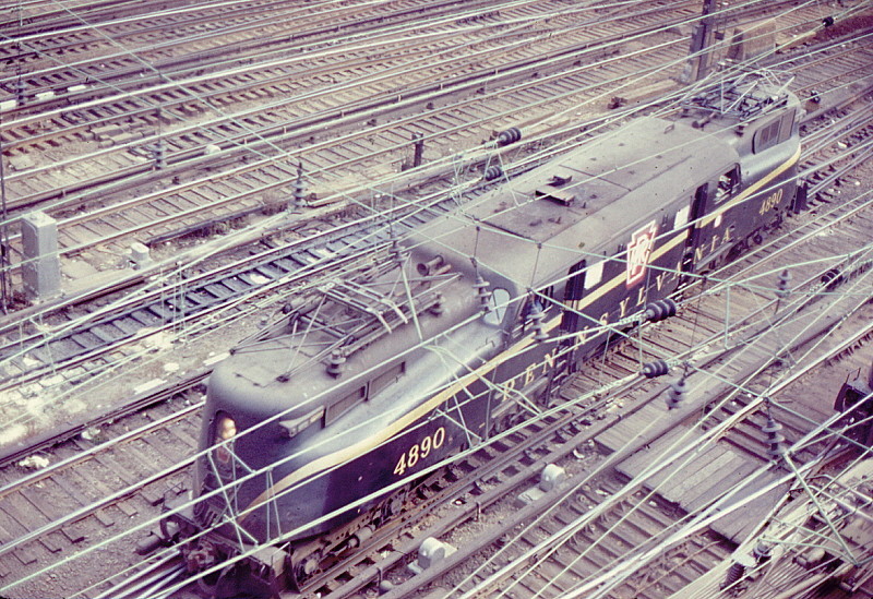Photo of Penn Central #4890 [#GG1]; Penn Station, Manhattan, NY