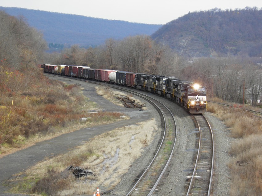 Photo of Norfolk Southern in Enola, PA.