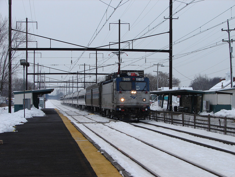 Photo of Northbound Amtrak Long Distance Train