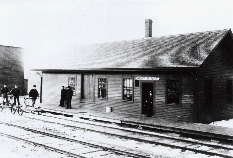 Photo of Railroad Station: West Minot, Maine