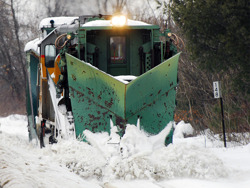 Photo of NECR Plow Extra FEC 721 at Mile 148, Charlestown, NH