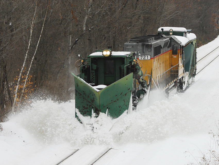 Photo of NECR Plow Extra FEC 721 at Charlestown, NH