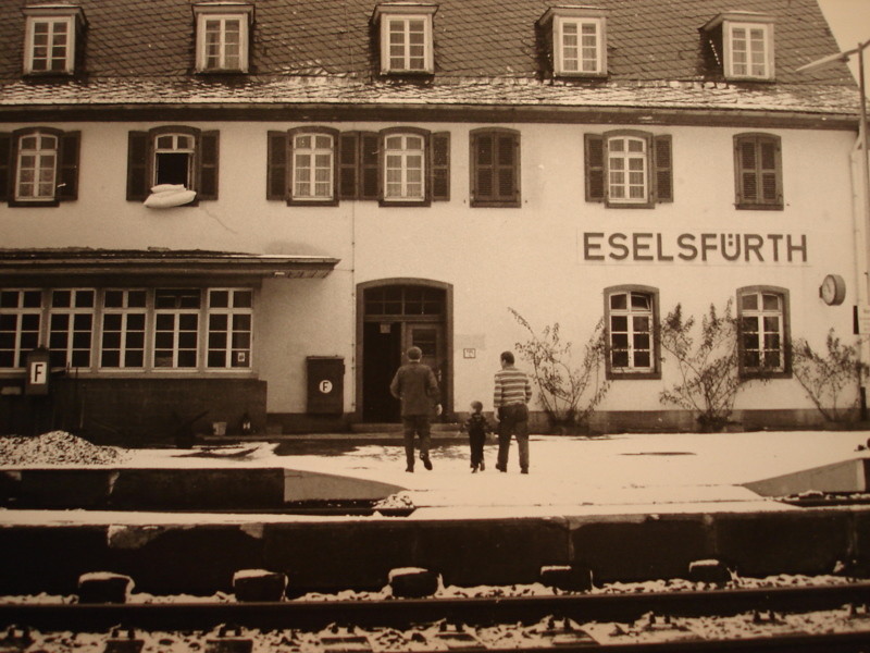 Photo of Station Salute: Eselsfurth, Germany.