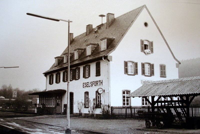 Photo of Station Salute: Eselsfurth, Germany.