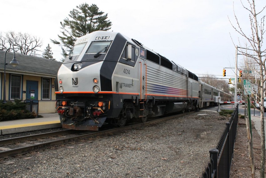 Photo of NJT at Montvale New Jersey