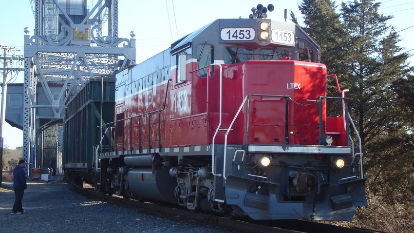 Photo of Mass Coastal Railroad Energy Train
