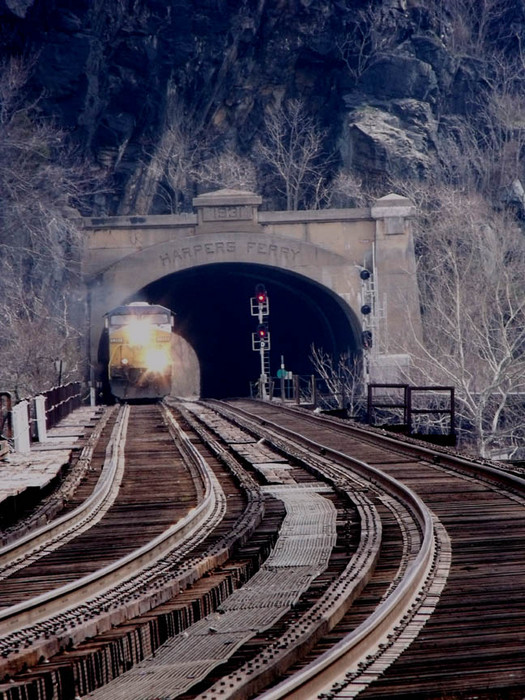 Photo of CSX in Harpers ferry WV (loco #5399)