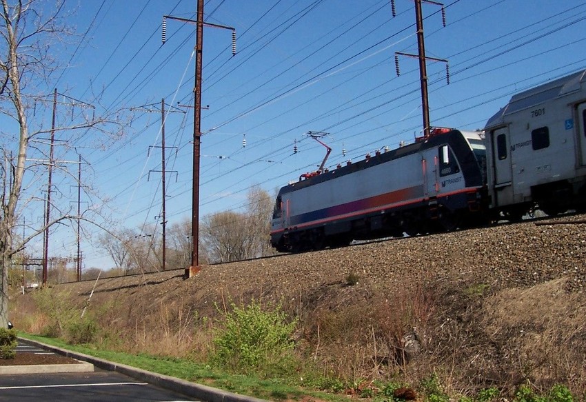 Photo of NJT pushing south