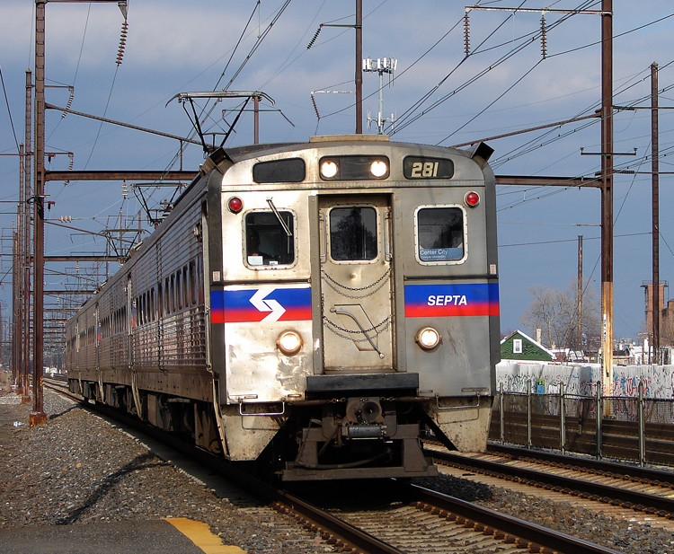 Photo of SEPTA - approaching Tacony Station - Philadelphia