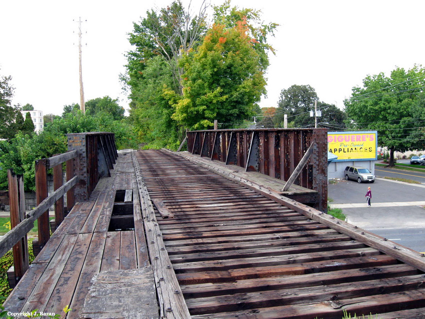 Photo of Pioneer Valley RR Bridge - 2009