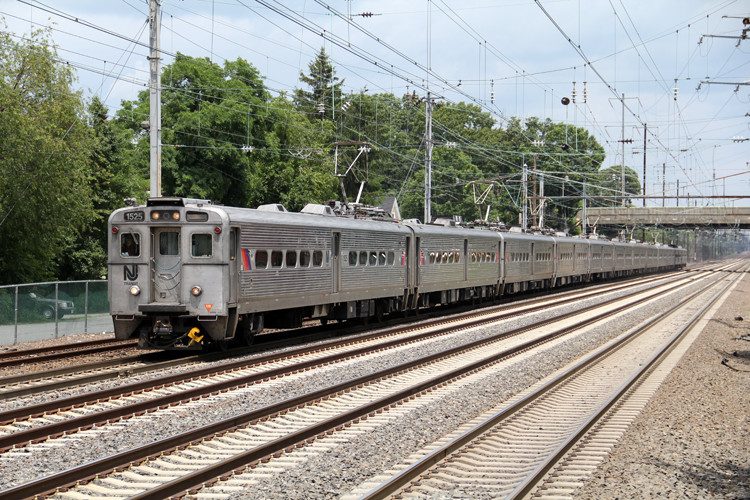 Photo of NJT Arrows - Pulling into Princeton Junction Station