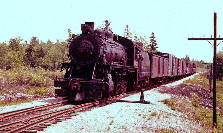 Photo of CANADIAN PACIFIC 1044