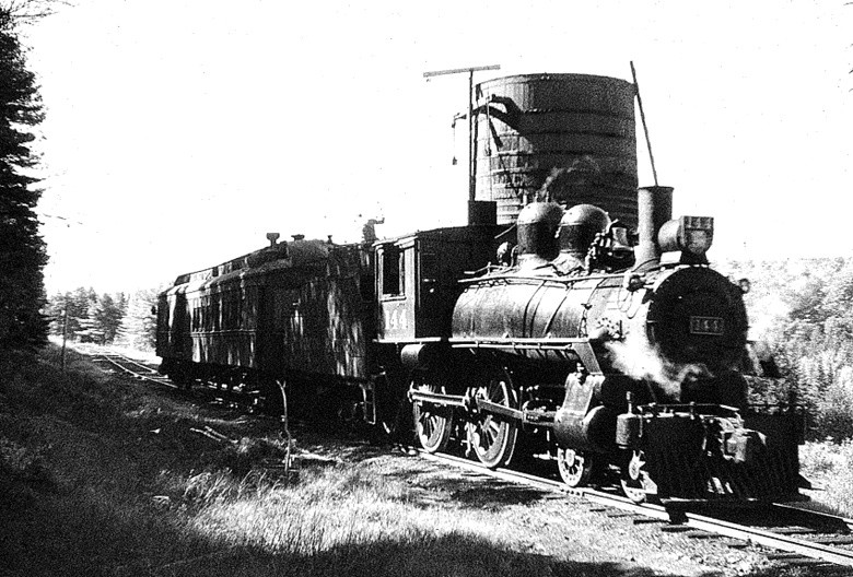Photo of  CANADIAN PACIFIC 4-4-0 AT THE MIDWAY WATER STOP