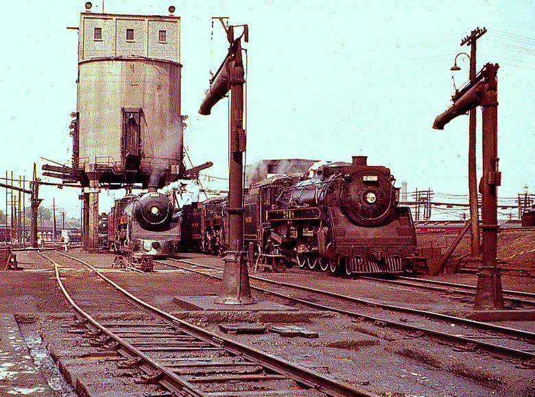 Photo of CANADIAN PACIFIC'S GLEN ENGINE TERMINAL