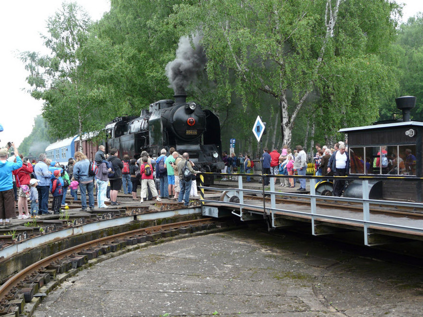 Photo of Approaching the turntable