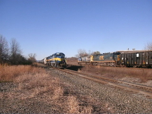 Photo of two train passing @ stone road @ voorheesville ny