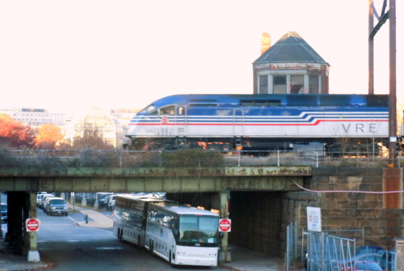 Photo of VRE at Virginia Tower