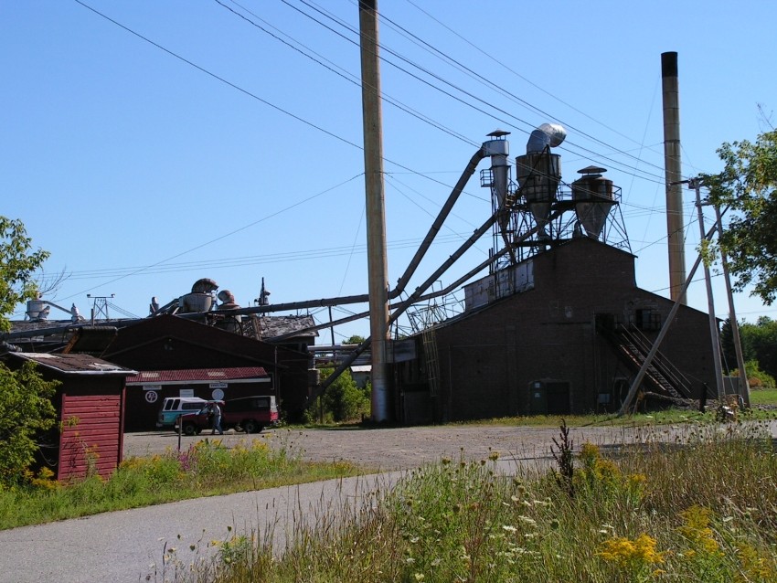 Photo of MEC Mattawamkeag - Pan Am Tie grinding mill