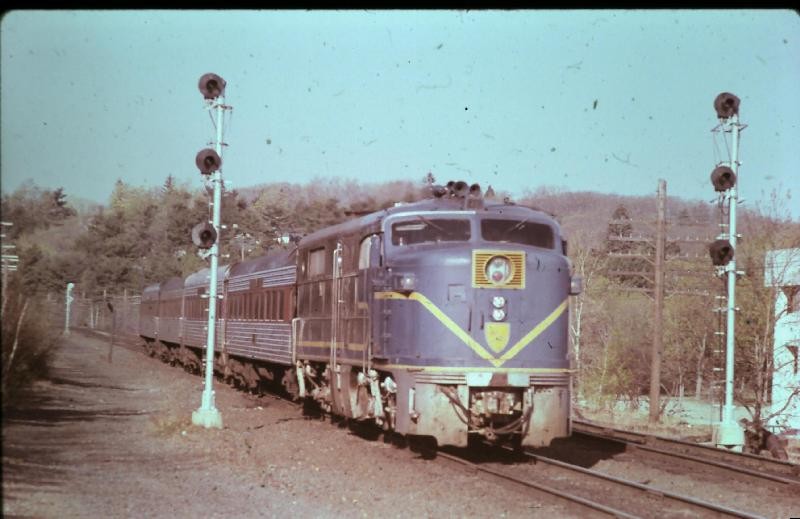 Photo of MBTA train with D&H PA at CP-11