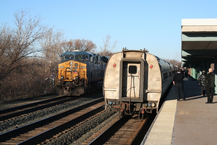 Photo of Amtrak & CSX meet in Syracuse
