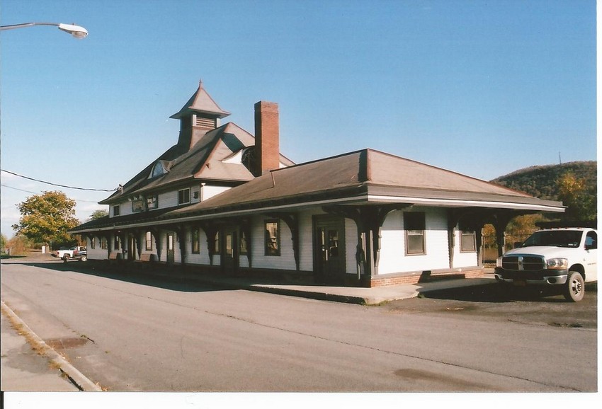 Photo of Former D & H Station
