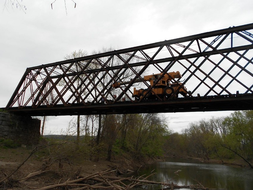 Photo of Dropping Timbers into Bay 12, C9 Bridge
