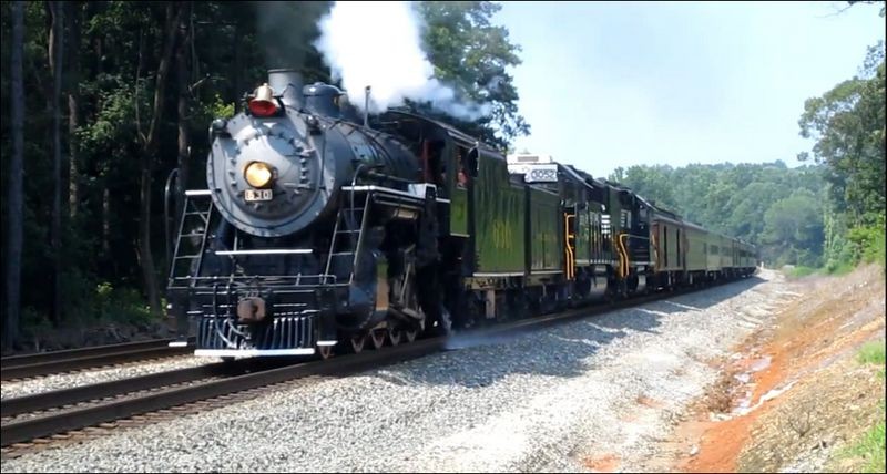 Photo of Southern 630 at Jamestown NC