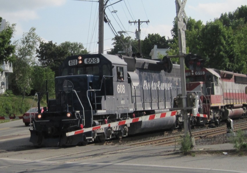 Photo of Oil train at Oak St.