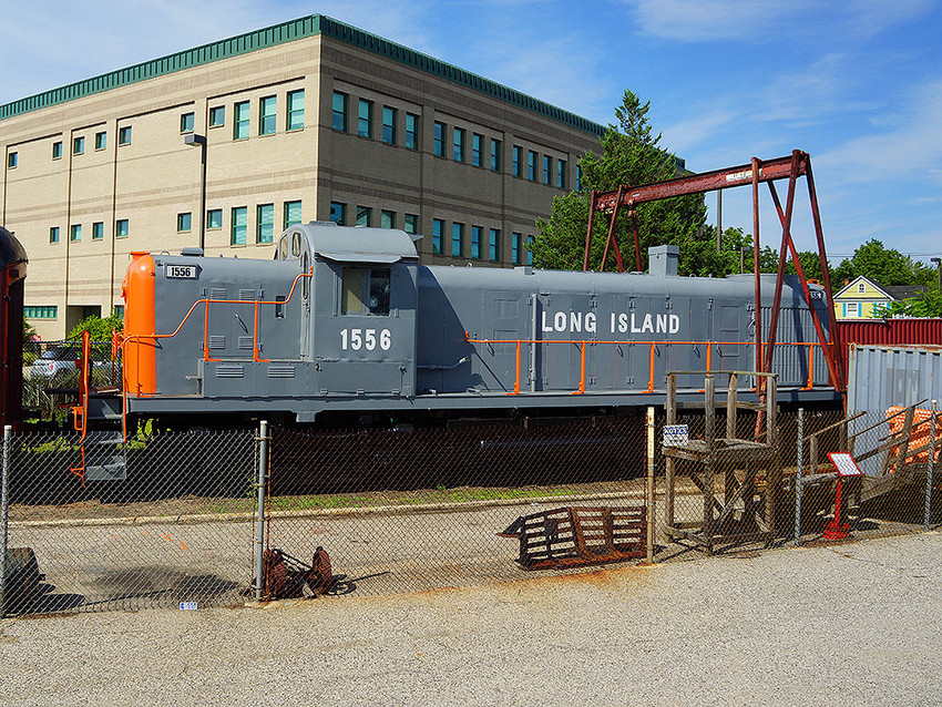 Photo of Long Island Rail Road Alco RS-3 #1556