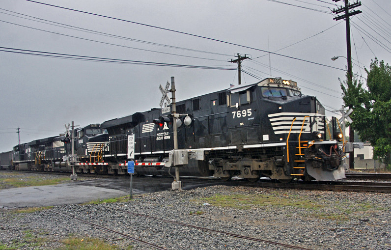 Photo of Coal train heads south past Salisbury Station