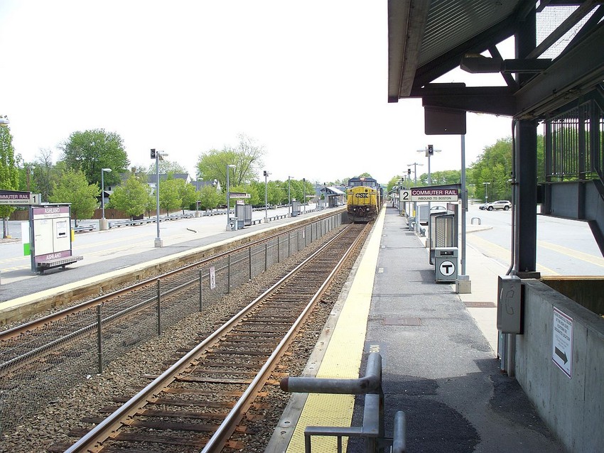 Photo of Trailing unit on a light move.
