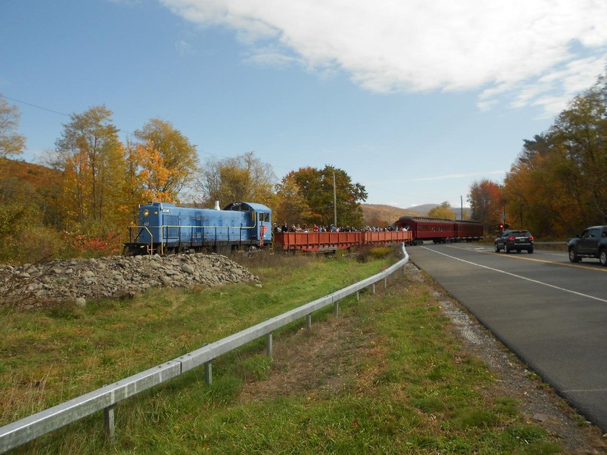 Photo of CMRR Fall Foliage Train at Route 28 Crossing