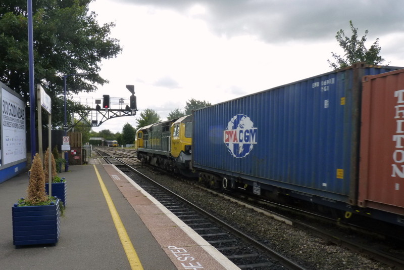 Photo of Fast freight through Oxford (UK)
