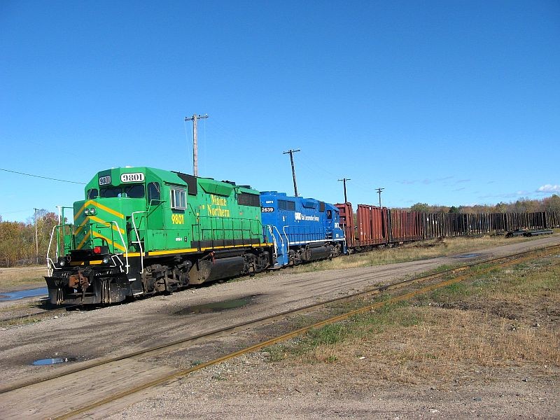 Photo of NB Southern RR October 13th 2012
