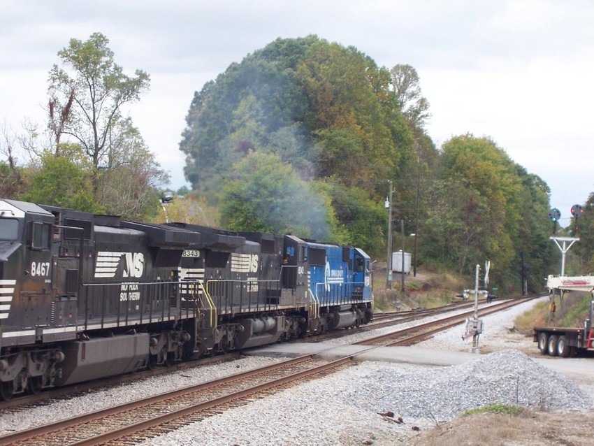Photo of NS 8105 at Roanoke, VA