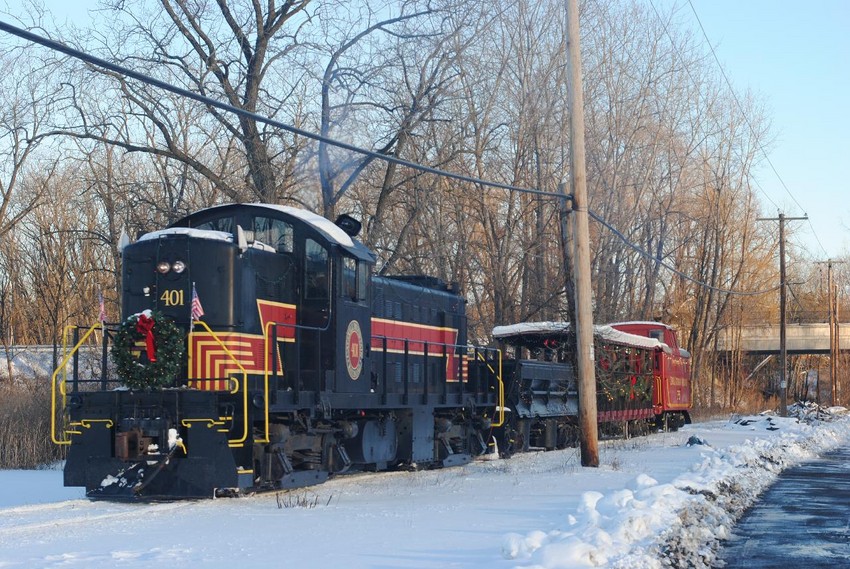 Photo of CMRR Holiday Train at Westbrook Lane