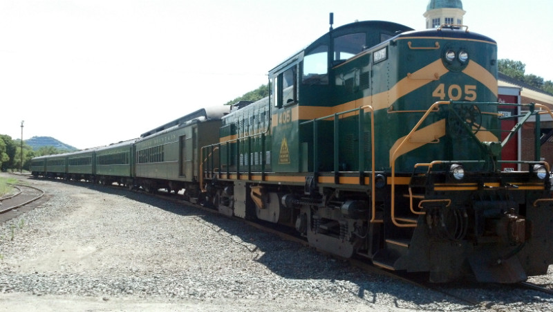 Photo of GMRC Alco RS-1 #405 at White RIver Jct,VT