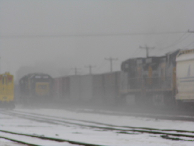 Photo of csx q425 in the fog @ the pittsfield yard with b745's power