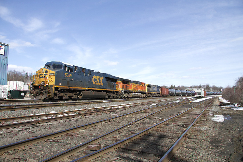 Photo of Empty Oil Train Westbound @ Gardner, MA 3/17/13